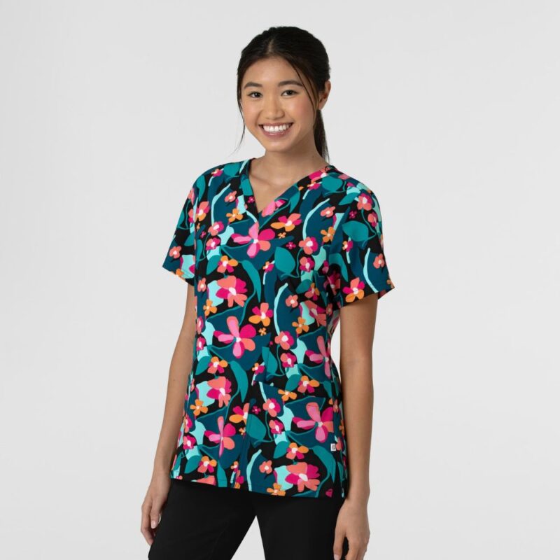 Wonderwink Fashion Prints Women's Fitted 3-Pocket V-Neck Print Scrub Top - Image 7